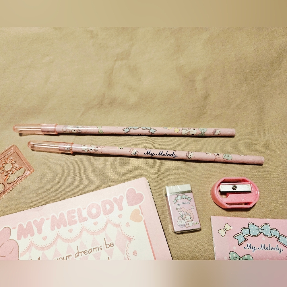 My Melody 9 Pc Bundle - Picture 11 of 13